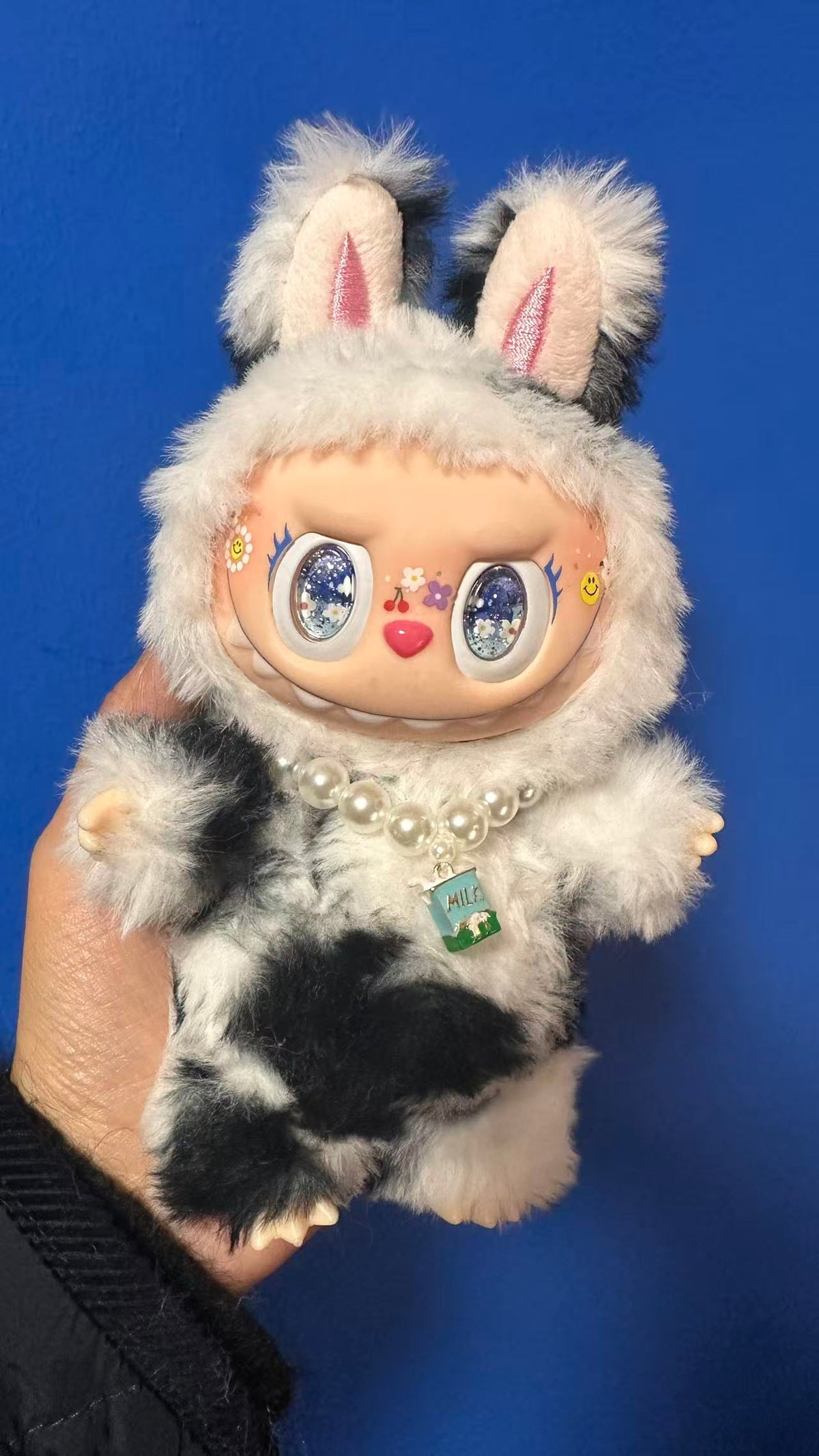 EXCITING MACARON ORIGINAL COW DESIGN