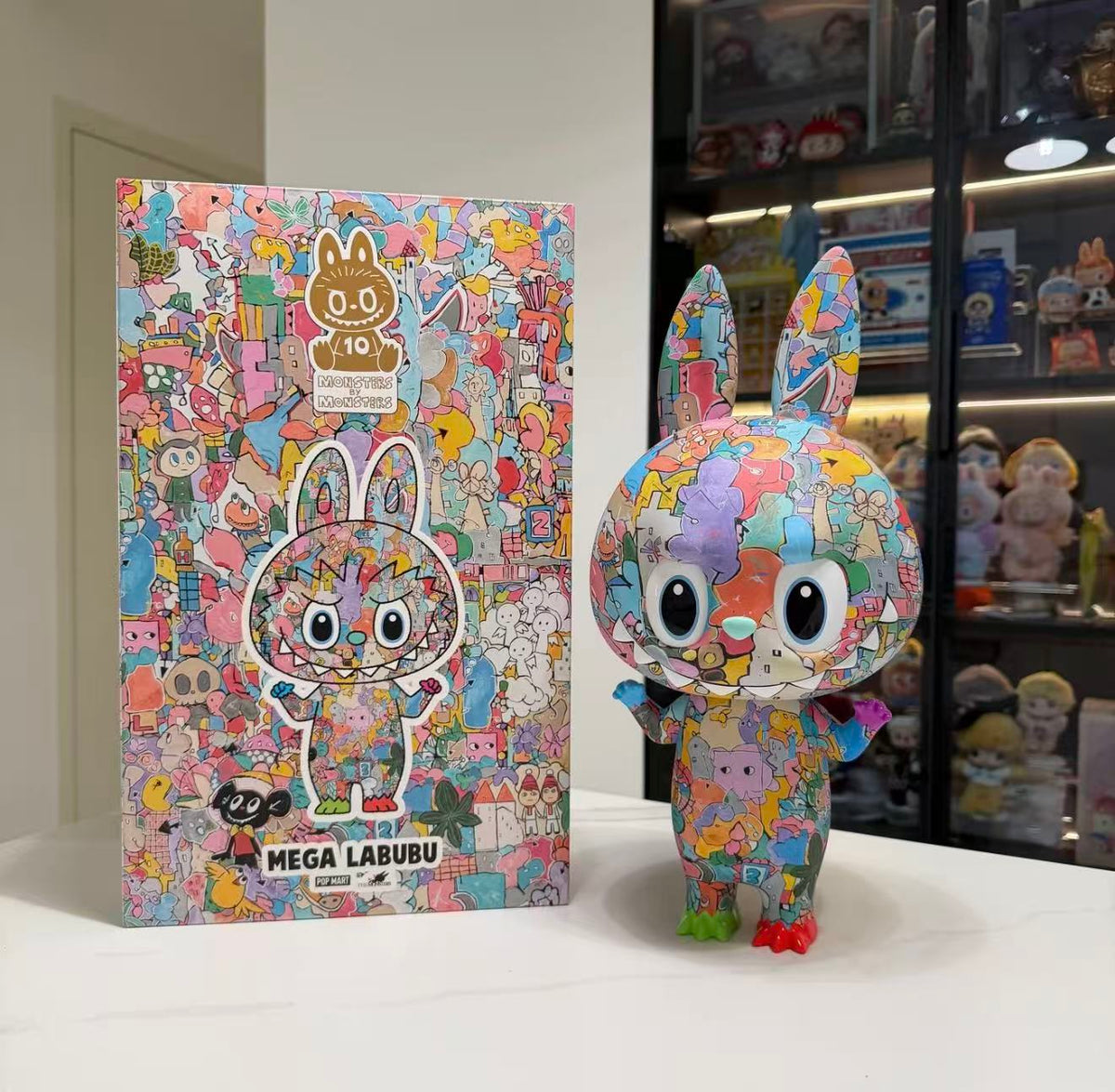 MEGA LABUBU 400% Tenth Anniversary