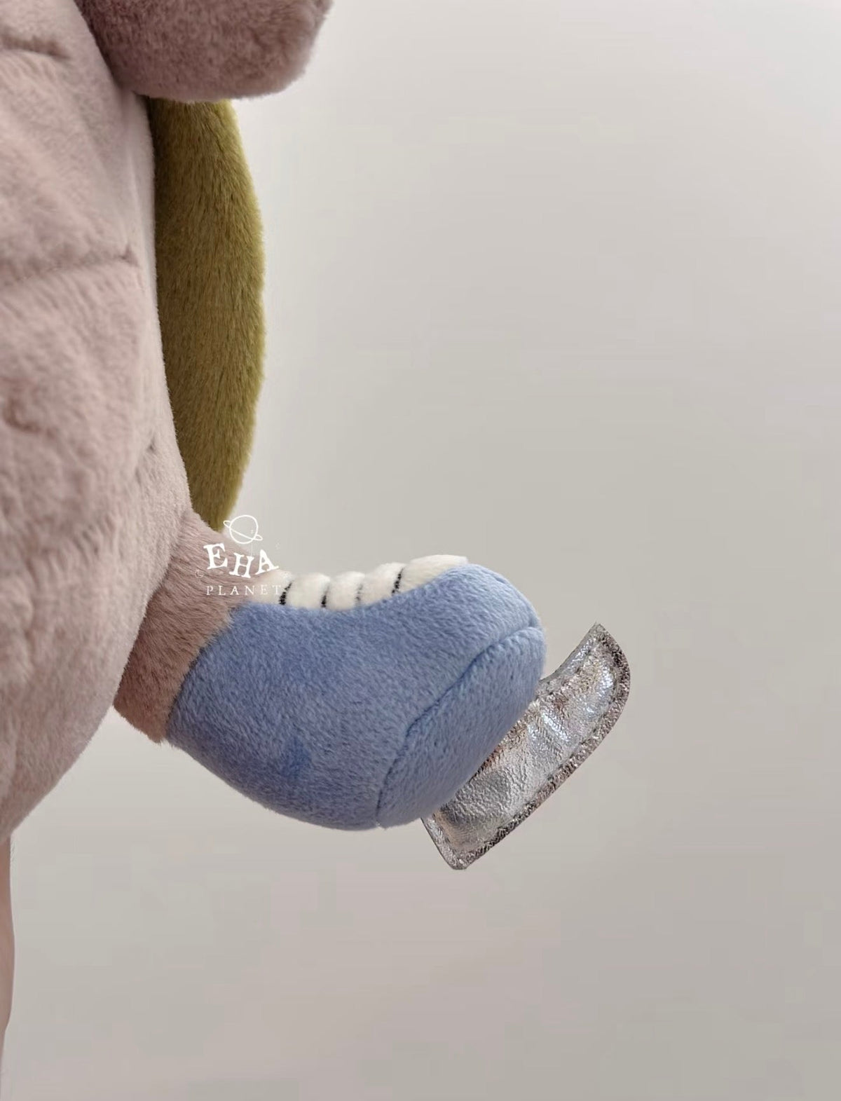 Jellycat Timmy Turtle 'Skating' 28cm - product image 5