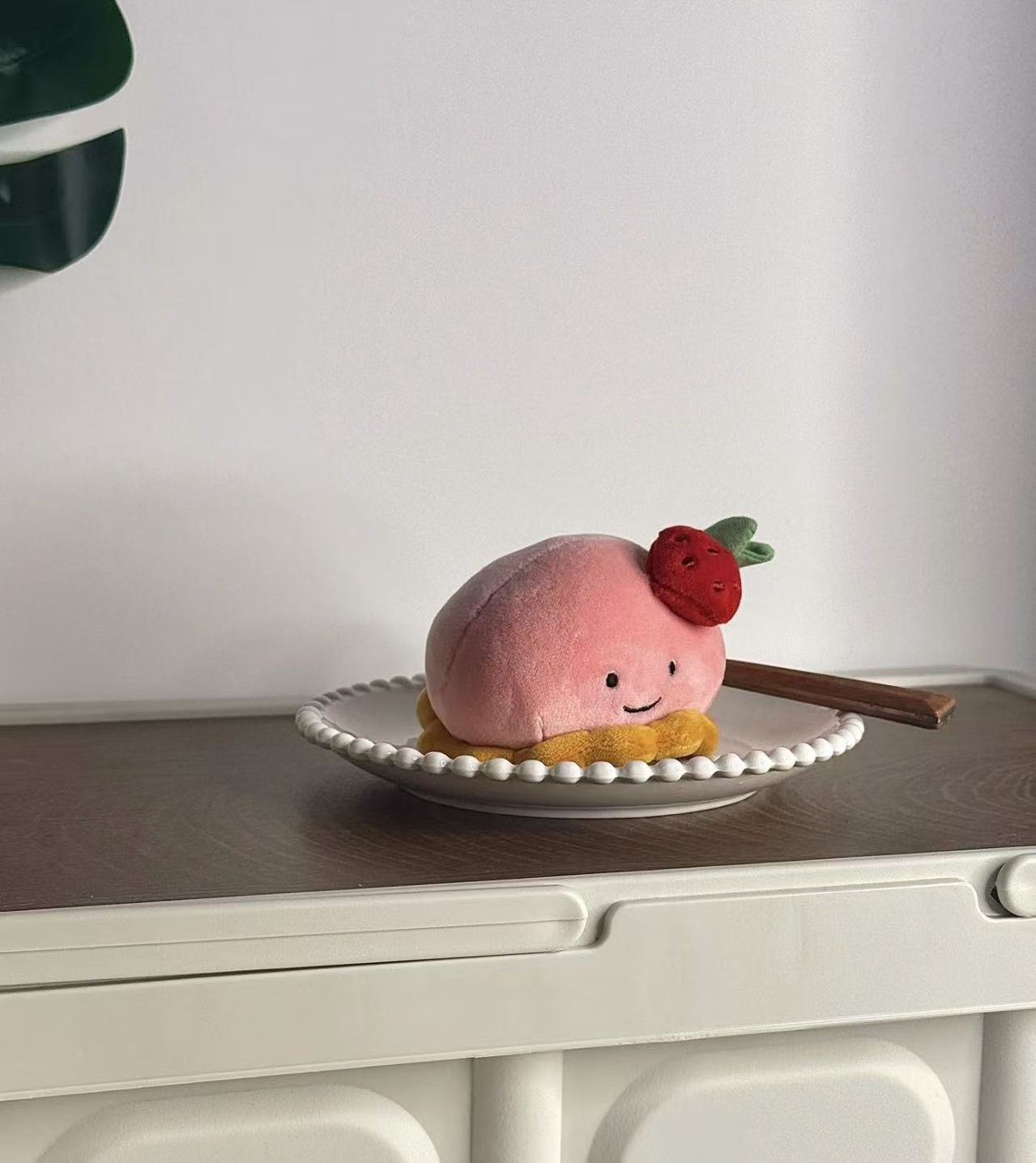 Jellycat Pretty Patisserie Dome Framboise