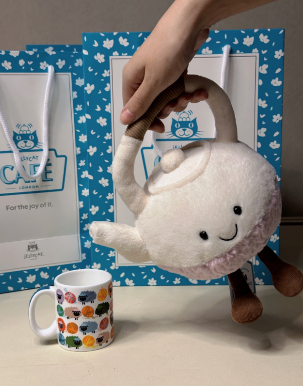 Jellycat Amuseables Titia Teapot